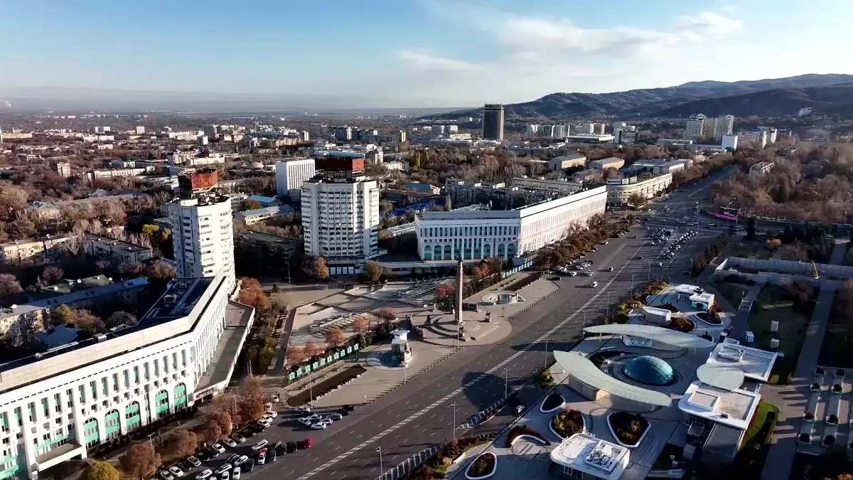 Жер сілкінісі кезінде қандай басты ережелерді есте сақтау керек