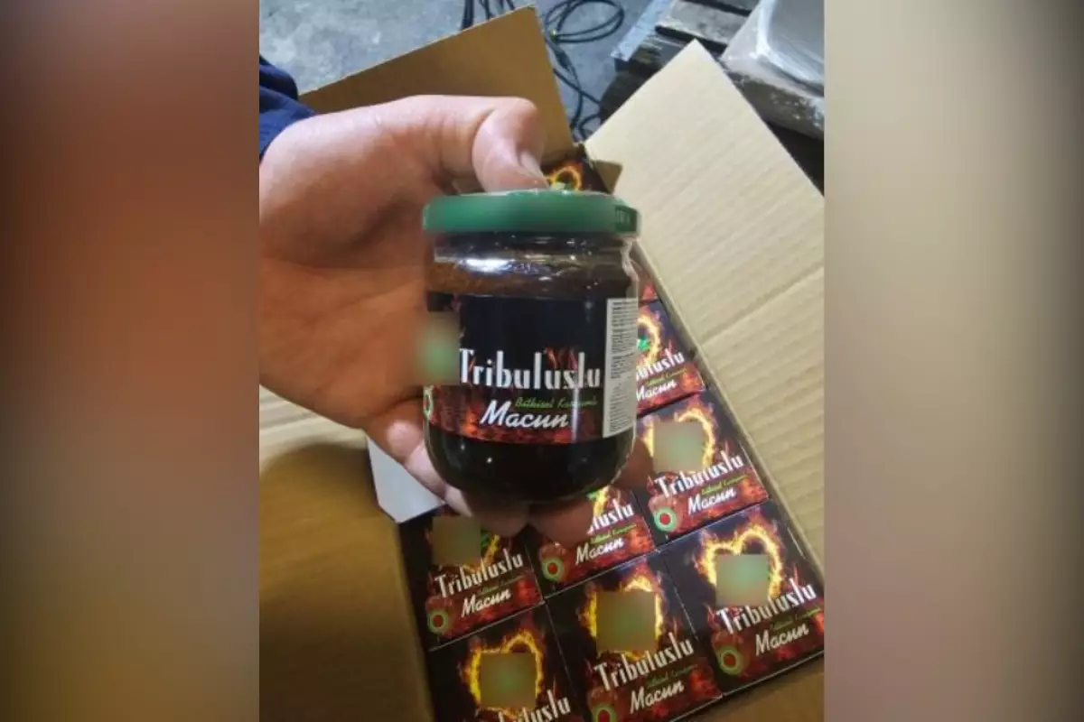 Из Грузии в Казахстан: на границе перехватили крупную партию афродизиака под видом меда