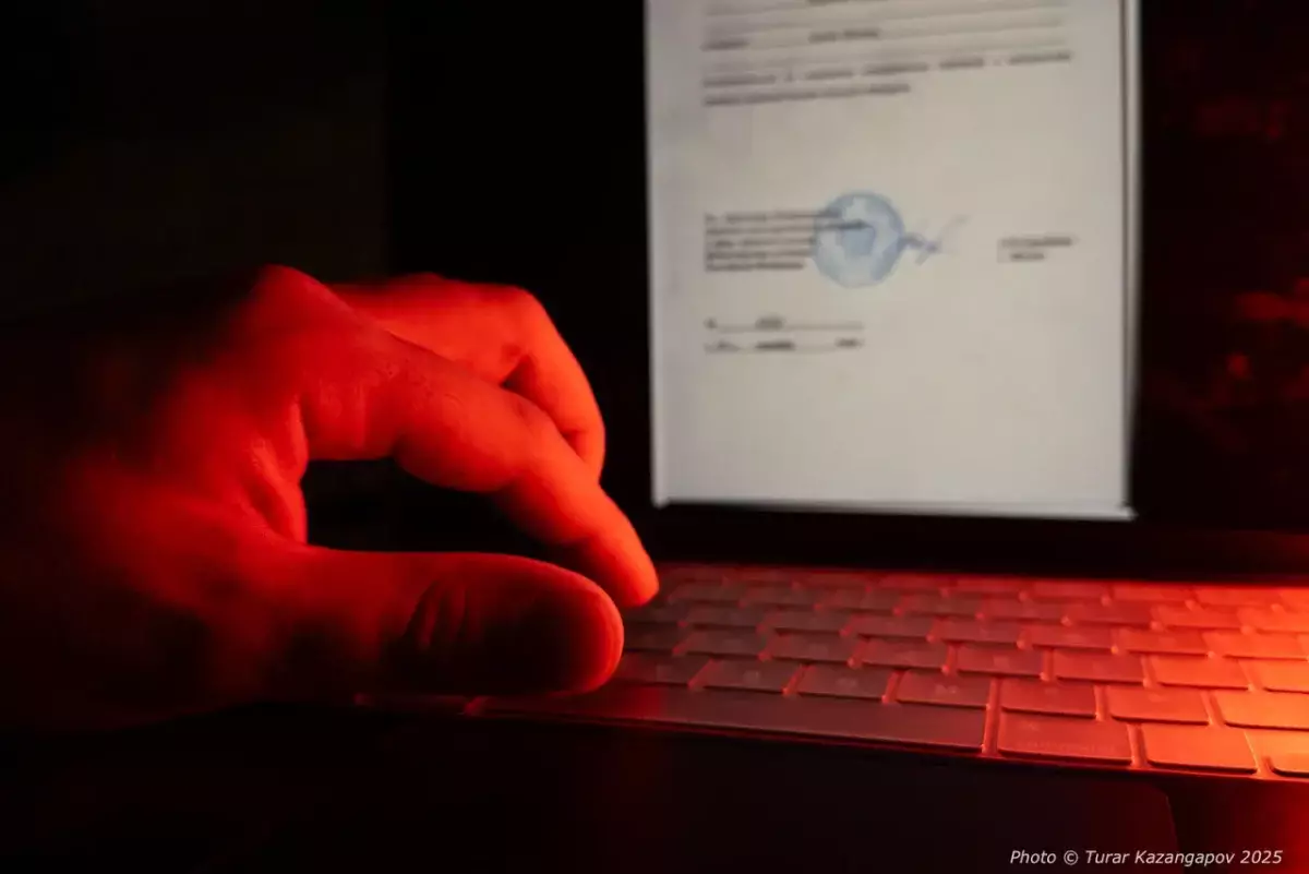 Казахстанцев заставляют обсуждать законопроекты, которых не существует