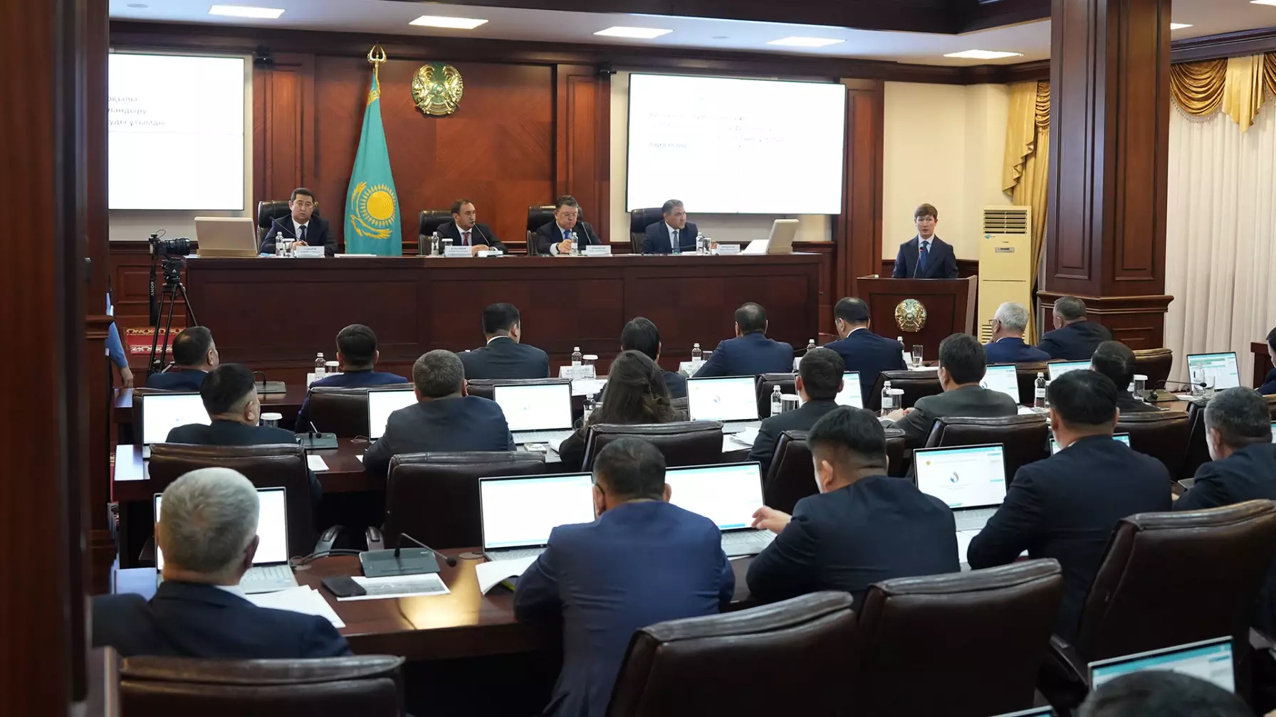 Қызылордада су тапшылығы қаупі: Бозымбаев фермерлермен жаңа маусым тәуекелдерін талқылады