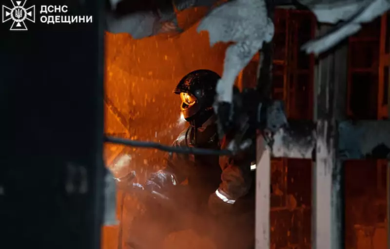 Десятки тысяч человек на юге Украины остались без света и тепла после атак РФ