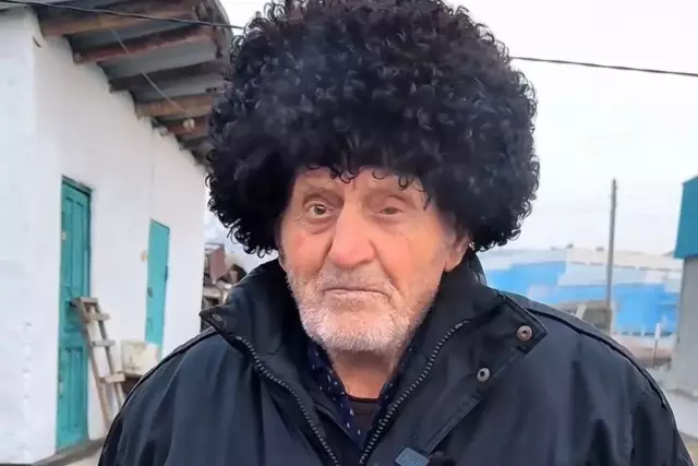 “Қазақ мені жетімсіретпеді”: қарияның сөзі елді жылатты (видео)