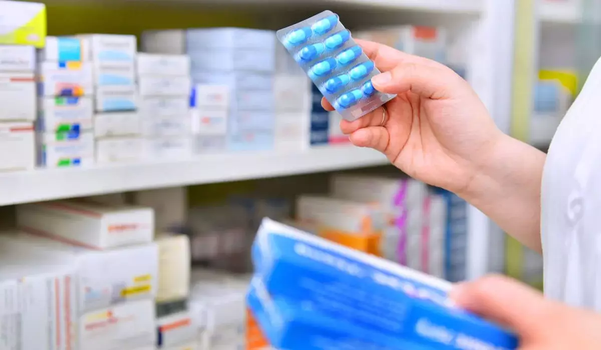 Минздрав заявил о 12-процентном снижении цен на лекарства в аптеках