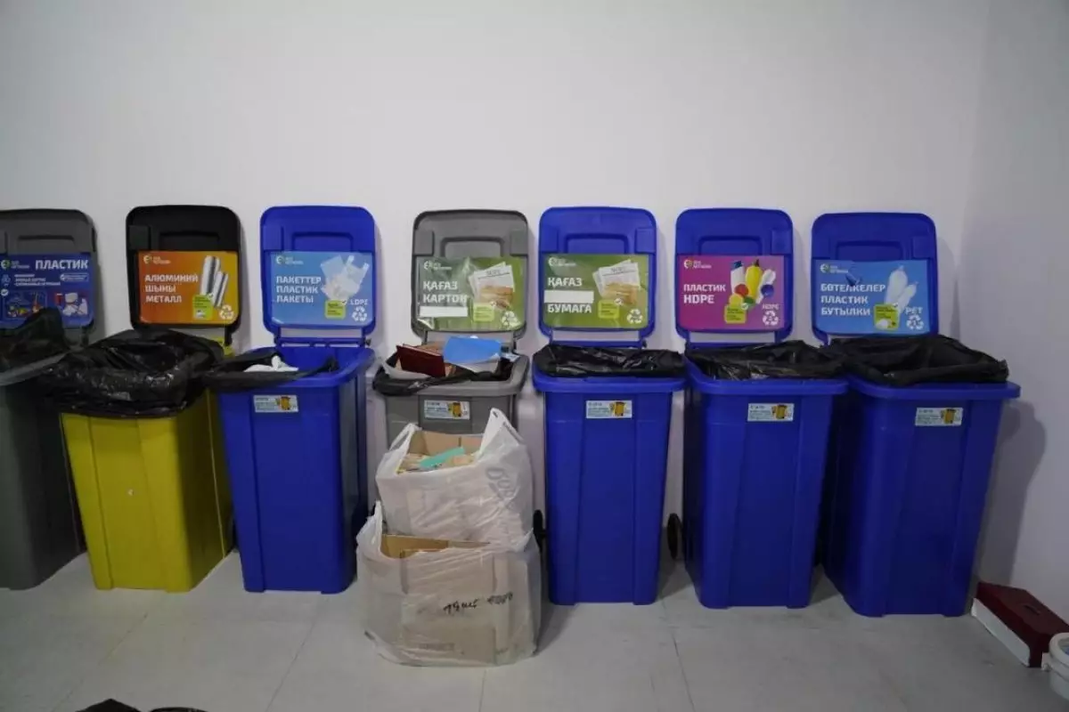 Елордадағы эко-хаб: студенттер қайта пайдалану үдерісін көзбен көрді