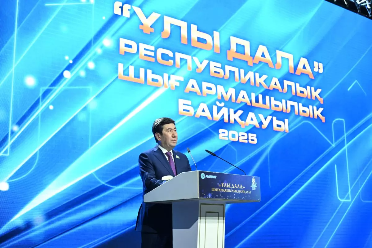 Ерлан Кошанов: "Президент особое внимание уделяет духовной силе народа"