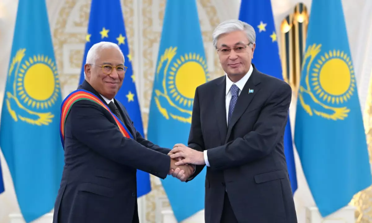 Президент Антониу Коштаны І дәрежелі "Достық" орденімен марапаттады