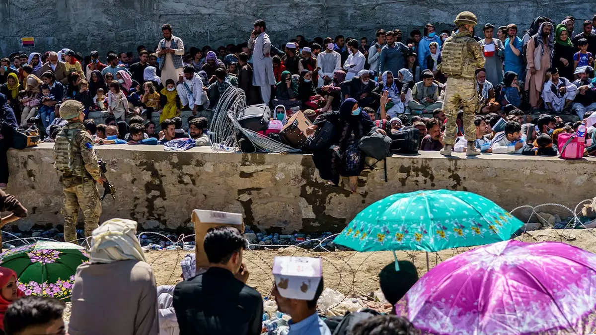 Высказывания 2021 года о выводе войск из Афганистана преследуют кандидата в сенаторы от республиканцев на фоне стрельбы в Национальной гвардии округа Колумбия.