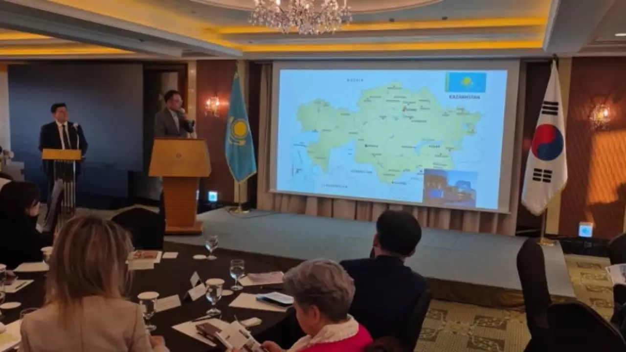 В Сеуле издан путеводитель по Казахстану