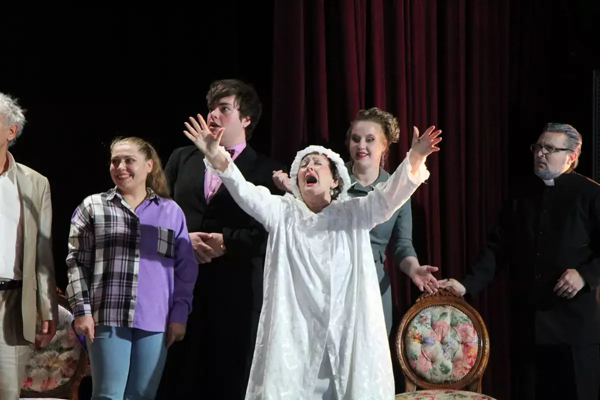 «Театр - это не про деньги»: гастролёры раскрыли тайны закулисья в Актау - новости на Lada.kz 04.12.2025