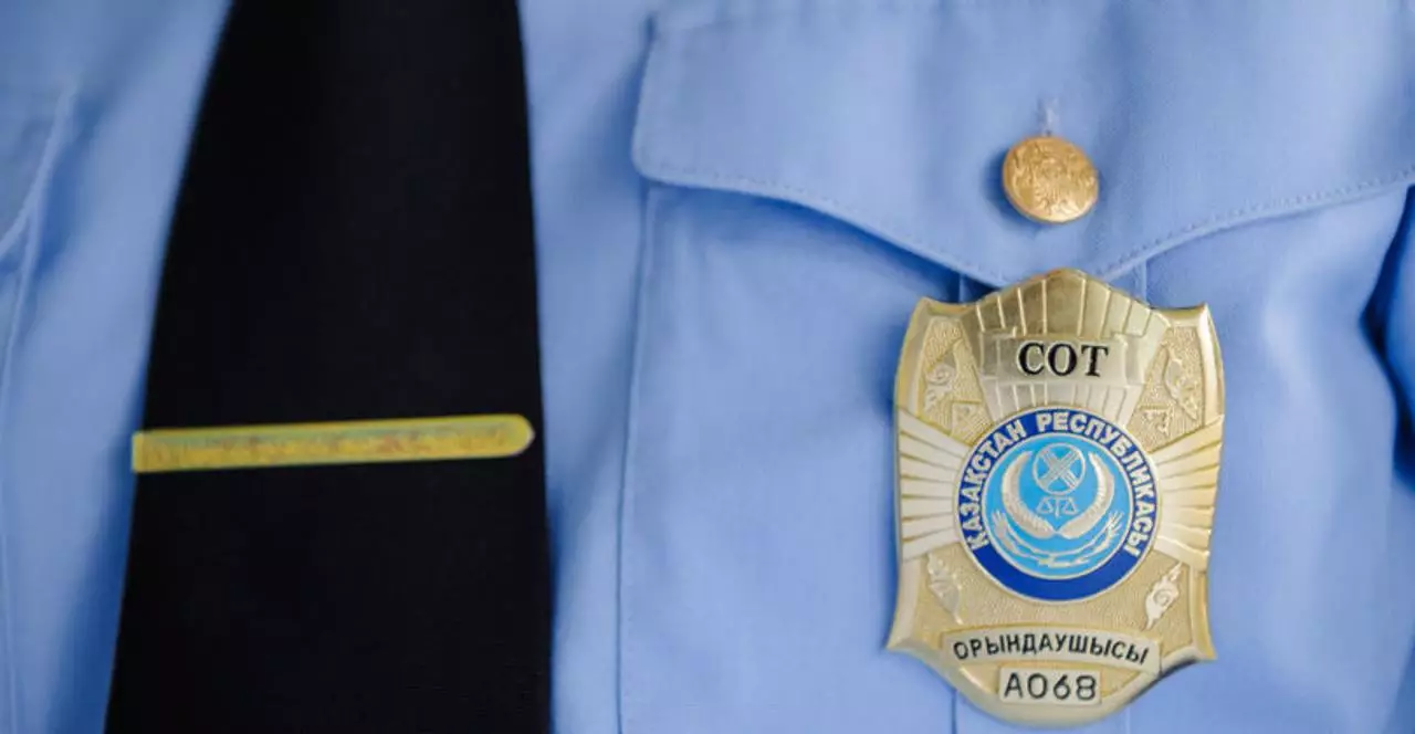 Сот орындаушылардың сорақылығы: Астанада ондаған сот орындаушы салықтан жалтарған