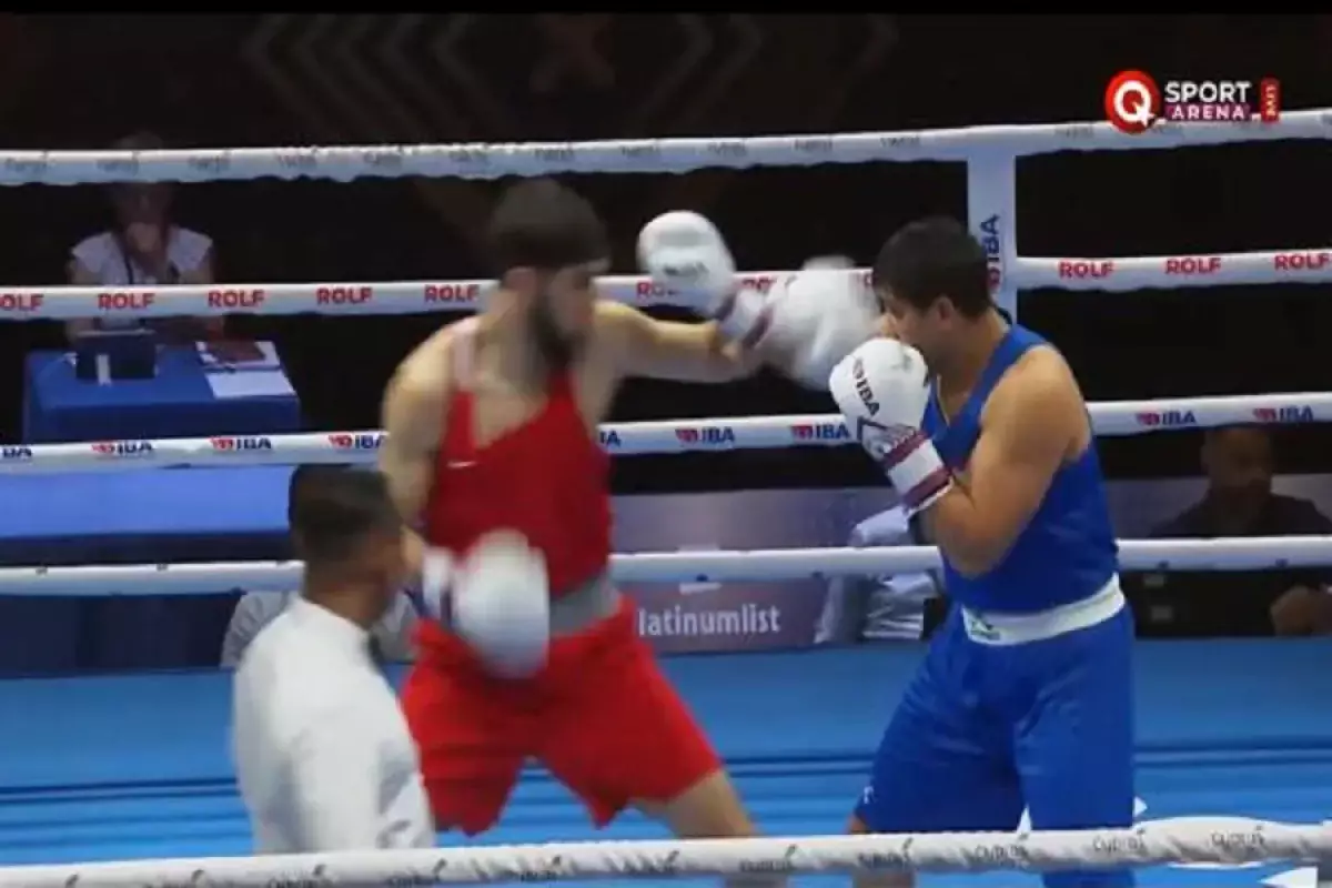 Казахстанский боксер одержал победу на чемпионате мира в Дубае