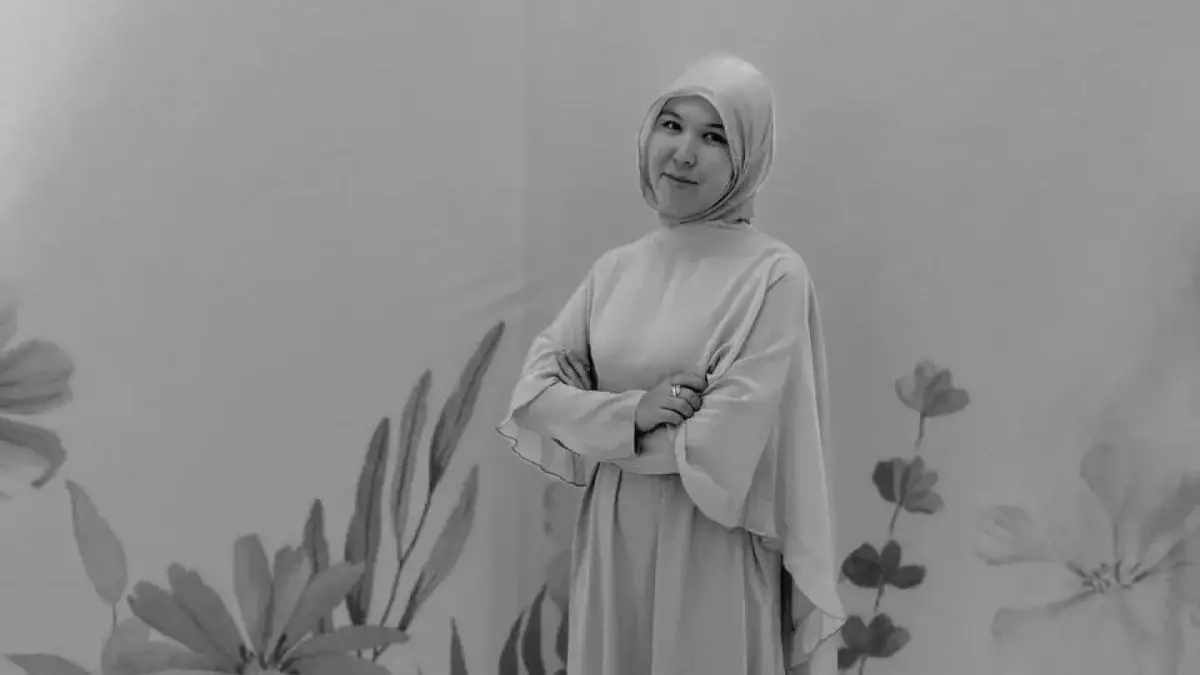 Бүйрегі мен тамағын пышақтаған: Шымкентте 26 жастағы келіншекті 11 сынып оқушысы айуандықпен өлтірген