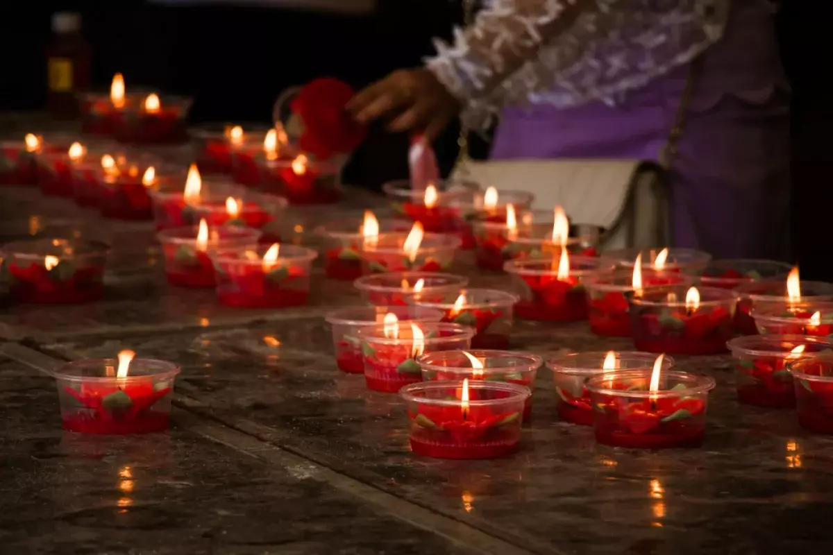 Невероятно, но факт: бабушка -"зомби" встала из гроба через несколько дней после смерти