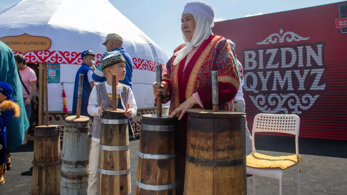 Қазақтың ұмытылып бара жатқан 32 салт-дәстүрі