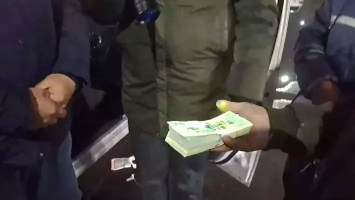 СГБ задержала трех чиновников за незаконную продажу земли