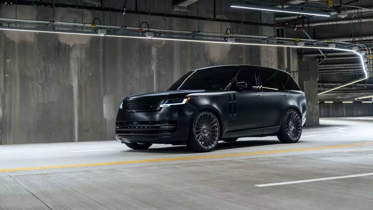 370 млн теңге мен Range Rover көлігін заңсыз тартып алған: Алматыда жеке сот орындаушысы сотталды