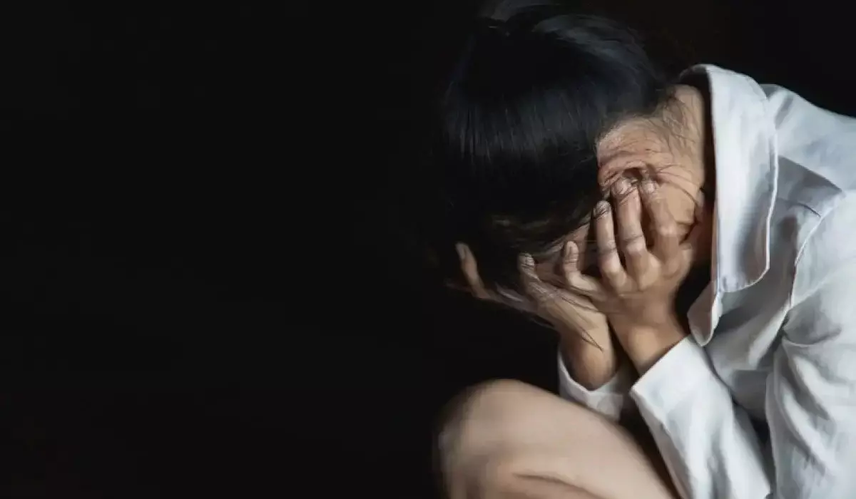 «Заманили в туалет и напали»: студентку колледжа жестоко избили сверстницы в Алматы