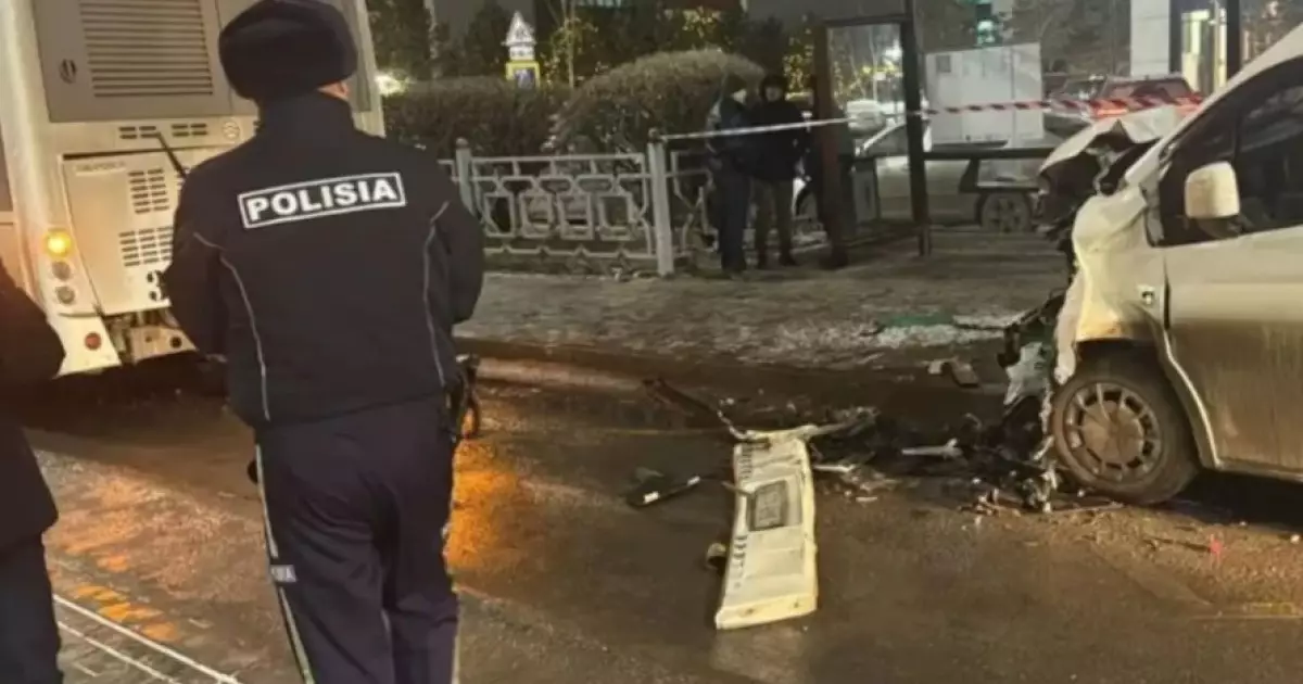  Астанада автобус апатқа ұшырап, бір адам қаза тапты 