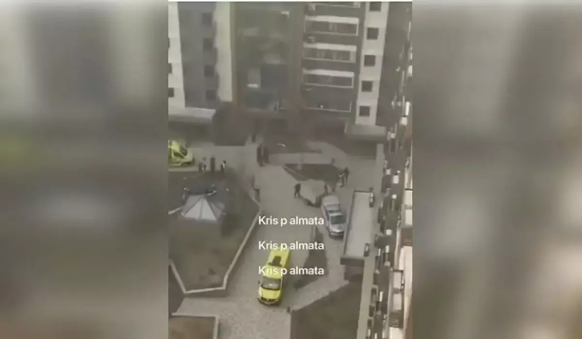 Алматыда 11-қабаттан құлаған адам тіл тартпай кетті