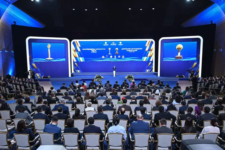 Токаев поручил защитить бизнес от рисков нового Налогового кодекса