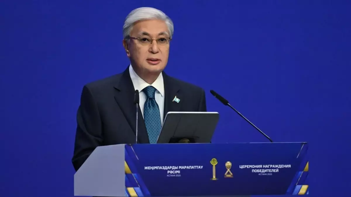 Президент желіде сағаттап отыратын жастарға кеңес берді