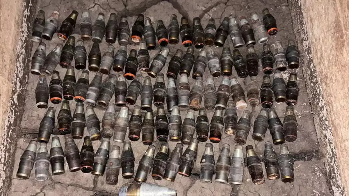 На грани жизни и смерти: Казахстанские сапёры ведут опасную миссию - новости на Lada.kz 05.12.2025