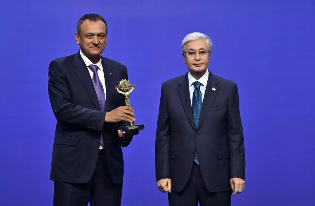 Тоқаев «Алтын сапа» және «Парыз» сыйлығының иегерлерін марапаттады