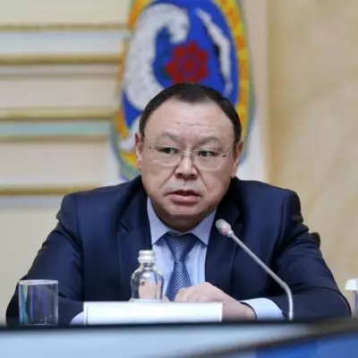 Заместитель акима Алматы Абзал Нукенов встретился с руководителями вузов