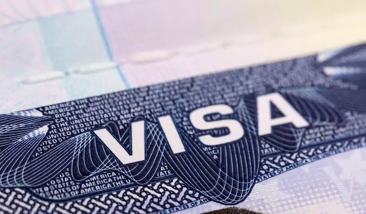 АҚШ 30-дан астам елдің азаматтарына кіруге шектеу енгізбек