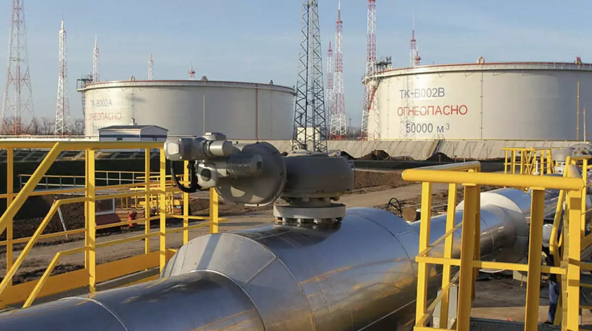 Добыча нефти в Казахстане упала на 6% после атаки на КТК