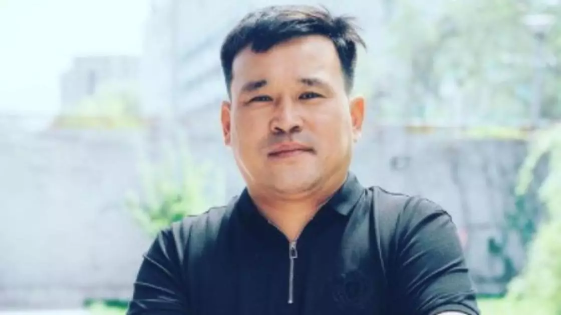 «Енді жақсы бір по*но болса»: Қанат Әбдіжаппаровтың пікірі желіні ду күлдірді