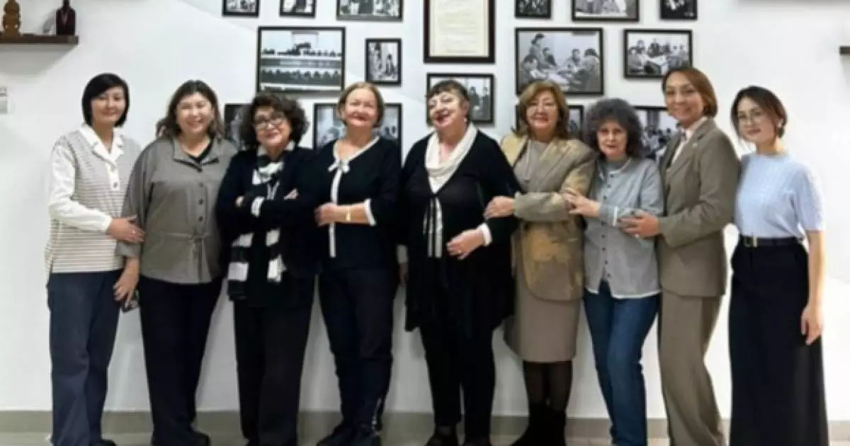  К 70-летию Елены Руфовны Игнатовой Филолог, учёный, педагог, наставник нескольких поколений студентов-иностранцев 