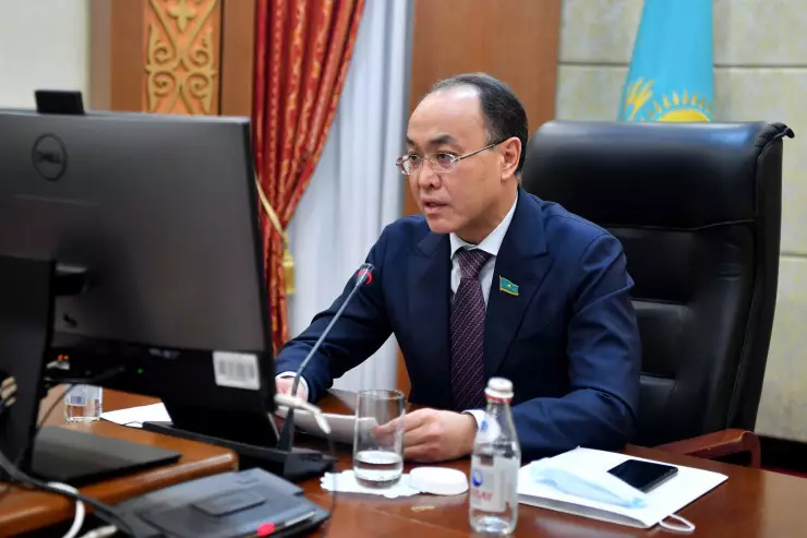 Сот Қожамжаровтың туыстарының құны миллиардтаған теңге тұратын мүлкін бұғаттады