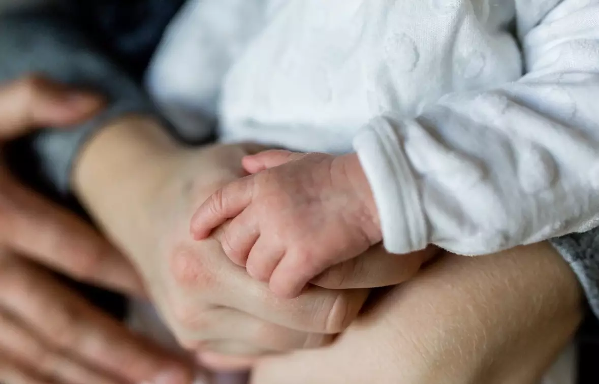 Правила защиты детей при их усыновлении ужесточили в Казахстане