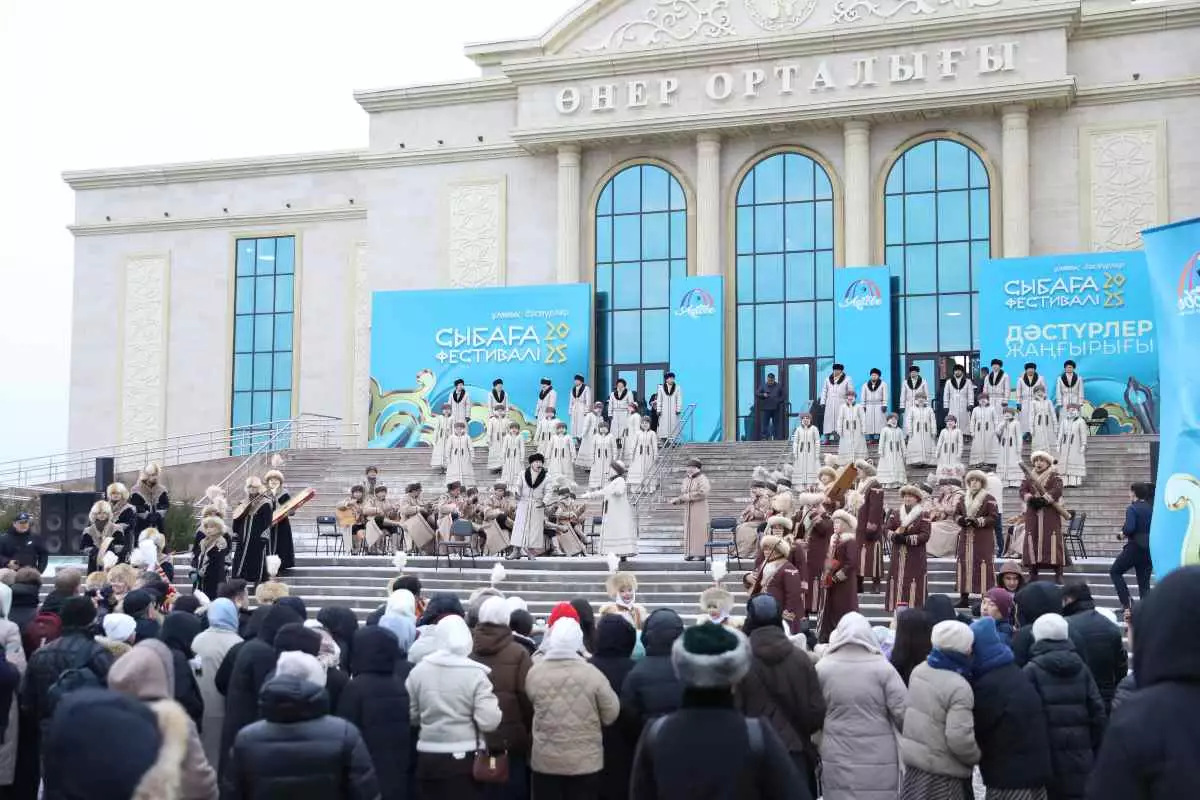 Ақтөбе өңірінде "Сыбаға – 2025" ұлттық дәстүрлер фестивалі өтіп жатыр