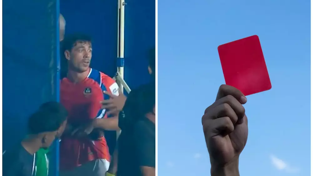 Футболист получил красную карточку из-за нижнего белья: видео