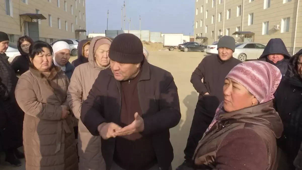 Ақтауда салымшылар заңсыз құрылысқа ақша салып, далада қалған