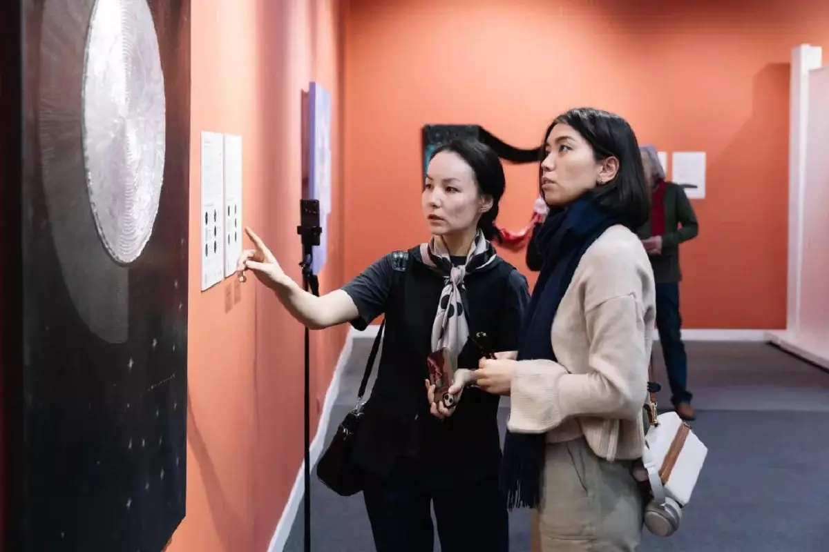 Алматыда Орталық Азия әйелдерінің тағдырын көрсететін бірегей көрме ашылды