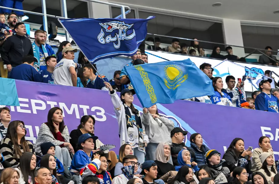 «Барыс» отыгрался с 1:3 и победил москвичей в КХЛ