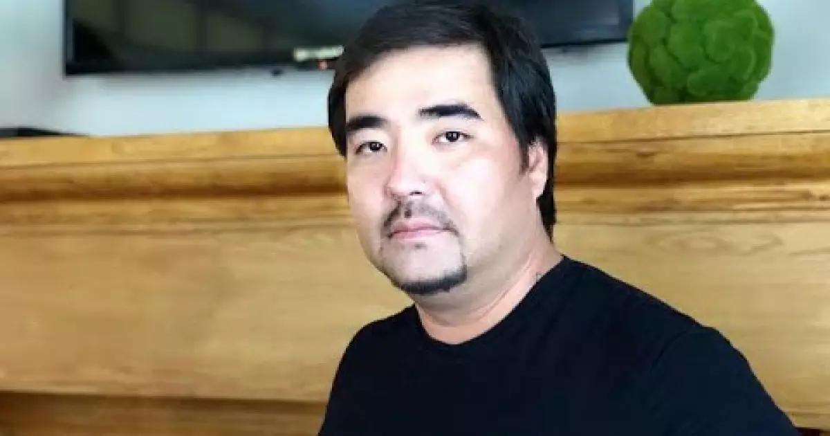   Мұрат Қожа Бейбіт Қорғаннан қандай әнді тартып алғанын айтты (видео)   