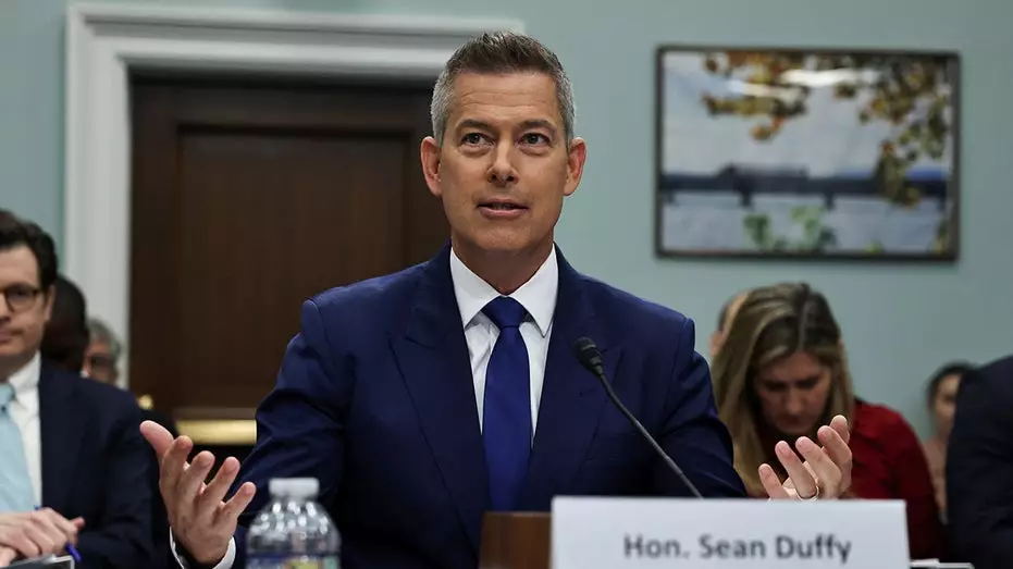 Минтранс США временно приостановил действие введённых при Байдене правил о возмещении средств за перенумерацию авиарейсов.