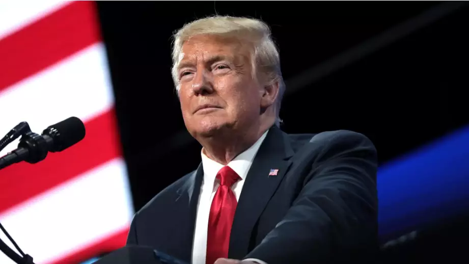 ФИФА-ның жаңа бейбітшілік сыйлығы АҚШ президенті Дональд Трампқа табысталды