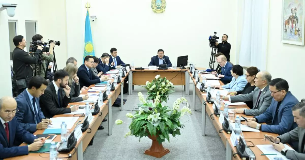   Қоғамдық палата тұрғын үй заңнамасын қарады   