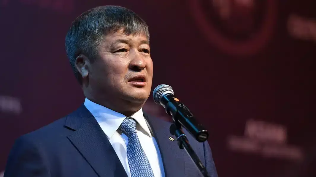 "Тоқтатайын деп шешім қабылдадым". Дәулет Тұрлыханов шұғыл мәлімдеме жасады