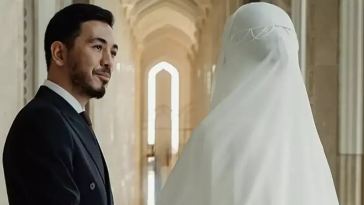 «Бір уақытта екі әйелім болды»: Танымал актер шулы сырын алғаш рет ашты 