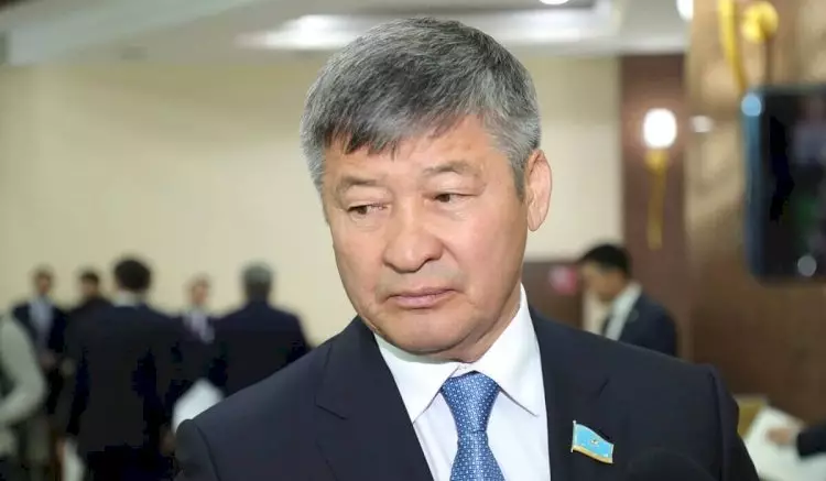 Дәулет Тұрлыханов қызметінен кетті