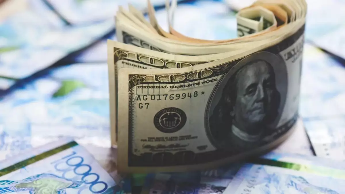 Теңге қарқыны баяулады: Қазақстандағы доллар бағамынан не күтуге болады