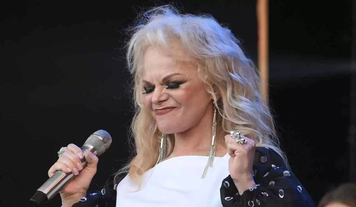 Ларису Долину обманул "Человек-паук"?