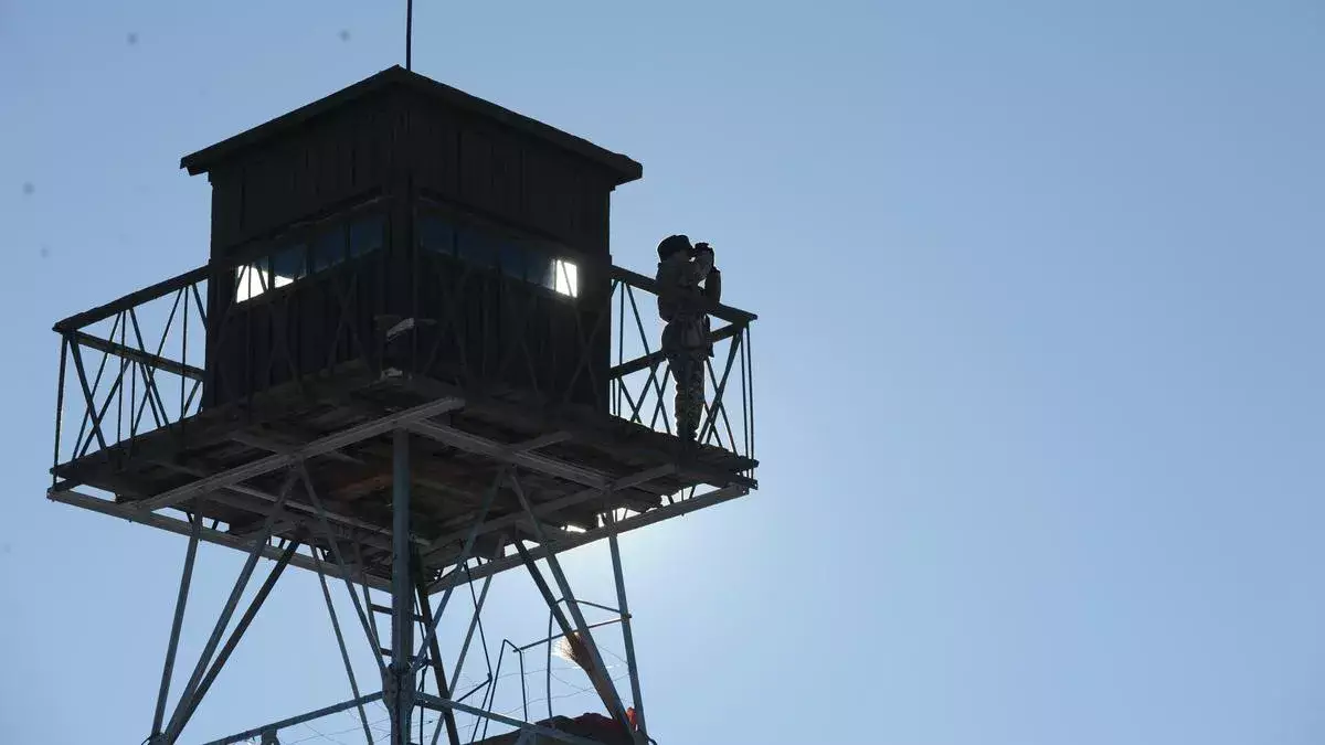 Алматы облысында шекара заставасы аумағында қызметтік үйден өрт шықты: қаза тапқандар бар