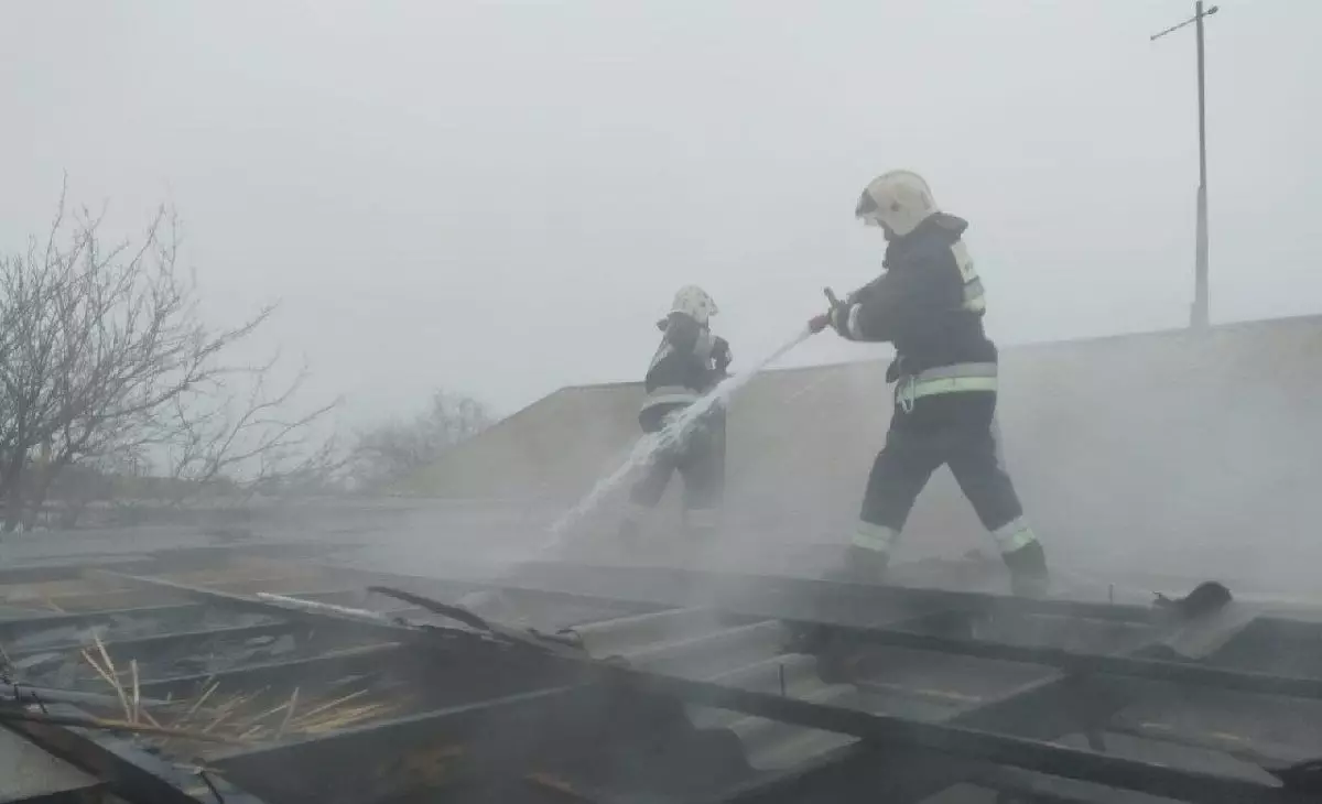 Военнослужащий и его ребенок погибли в пожаре на погранзаставе в Алматинской области